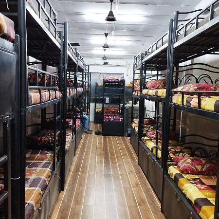 Shree Balaji Ac Dormitory Hostel Тане Екстериор снимка