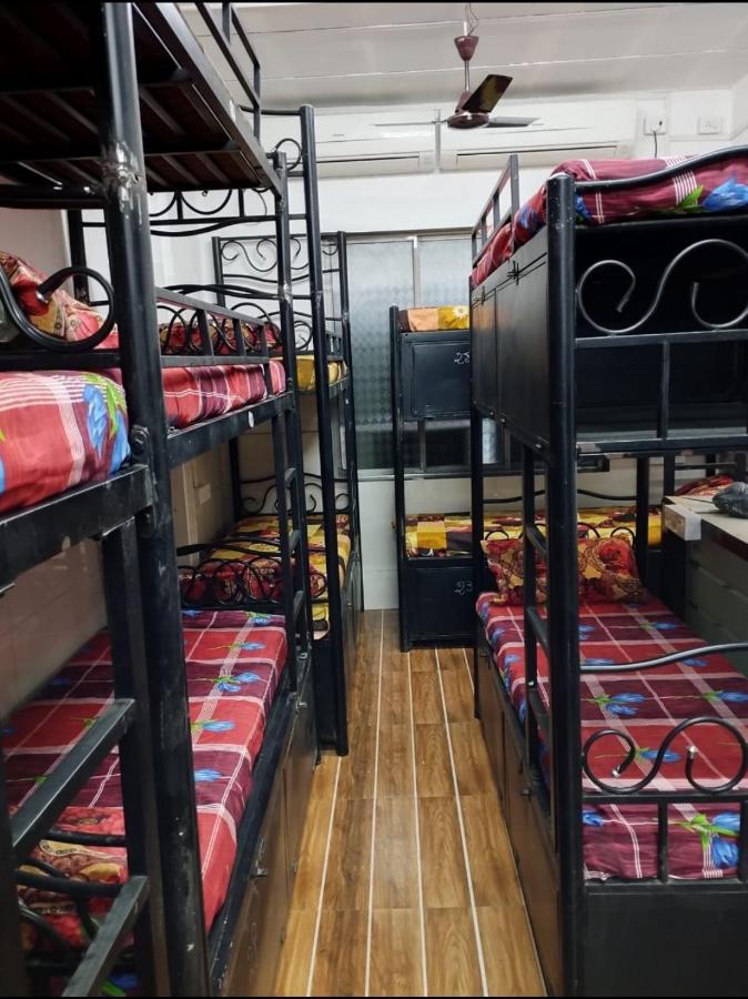 Shree Balaji Ac Dormitory Hostel Тане Стая снимка